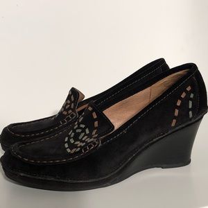Clark’s Artisan Wedge Loafer Black Suede Shoes 9